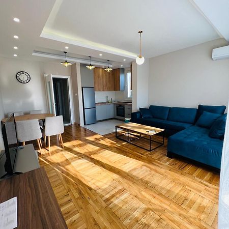 Apartment Luxury Explorer Podgorica Kültér fotó