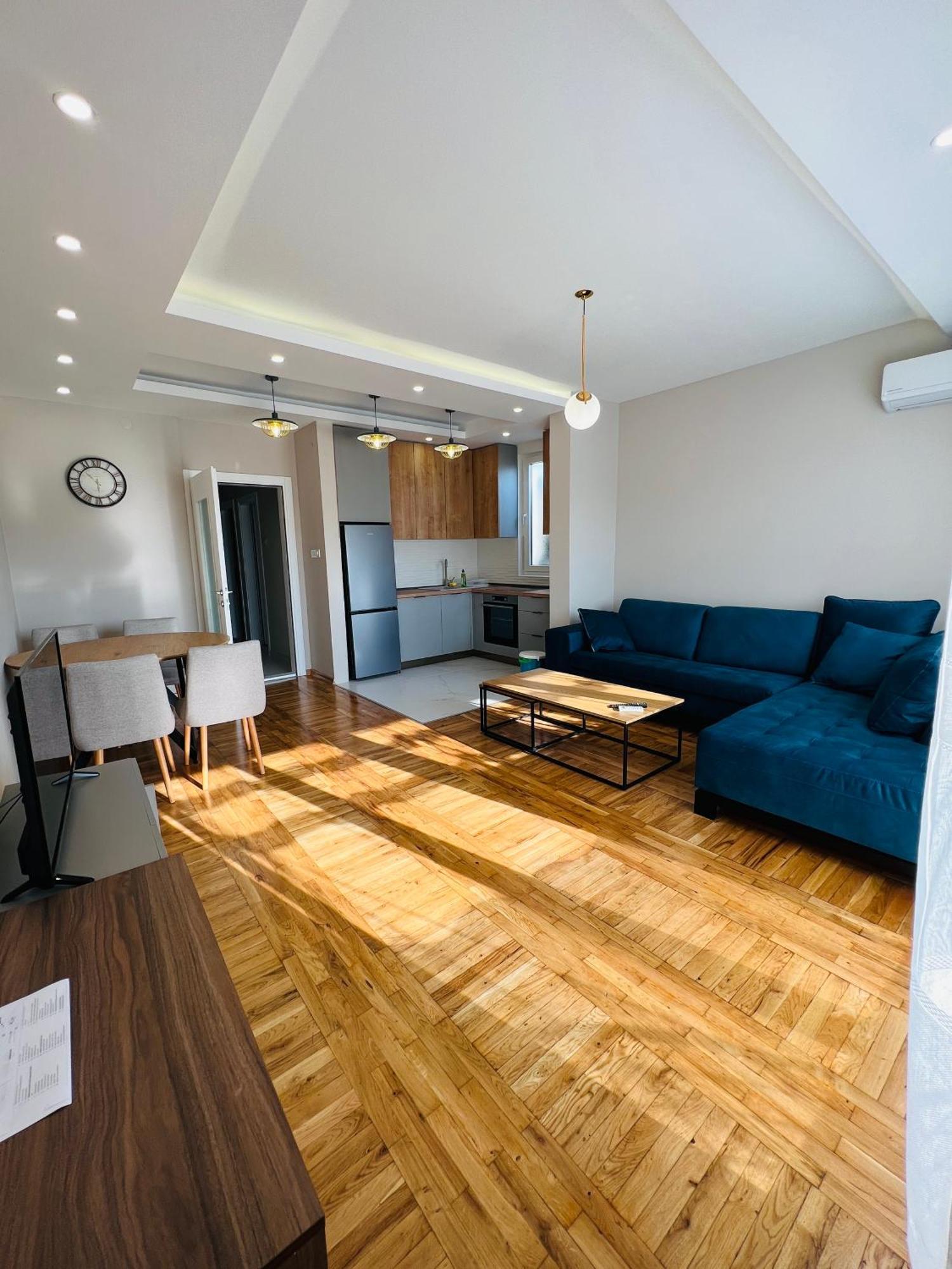 Apartment Luxury Explorer Podgorica Kültér fotó