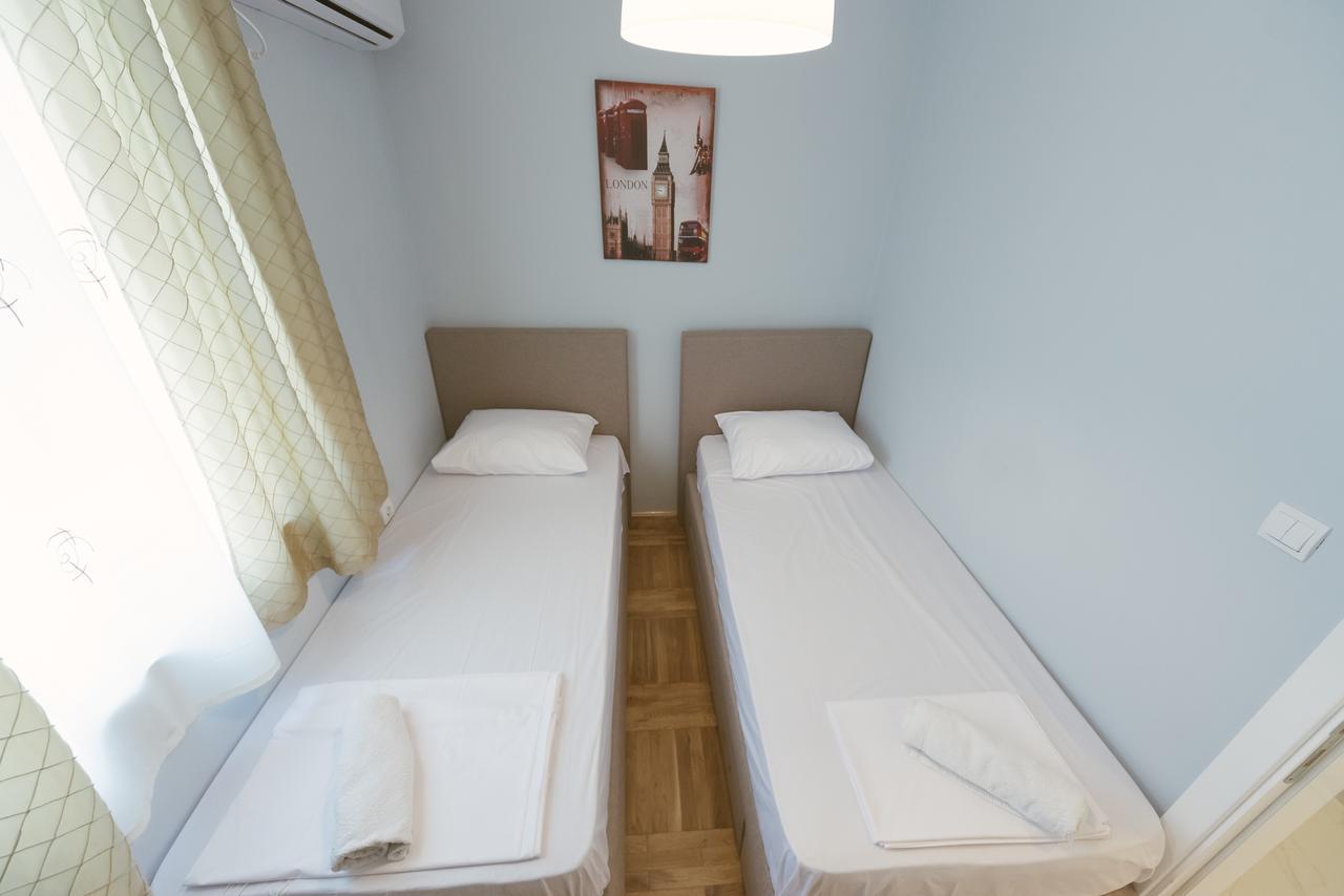 Apartment Luxury Explorer Podgorica Kültér fotó