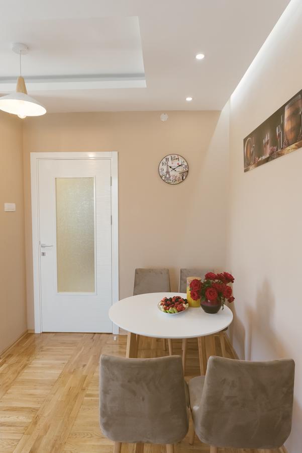 Apartment Luxury Explorer Podgorica Kültér fotó