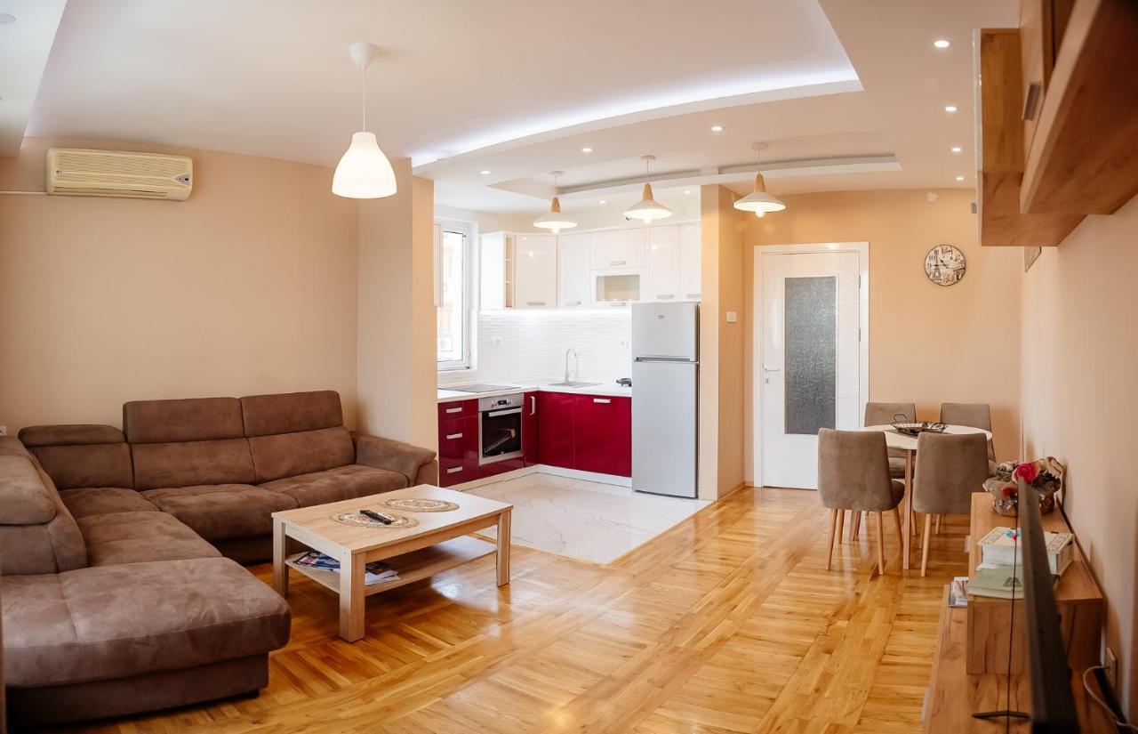 Apartment Luxury Explorer Podgorica Kültér fotó