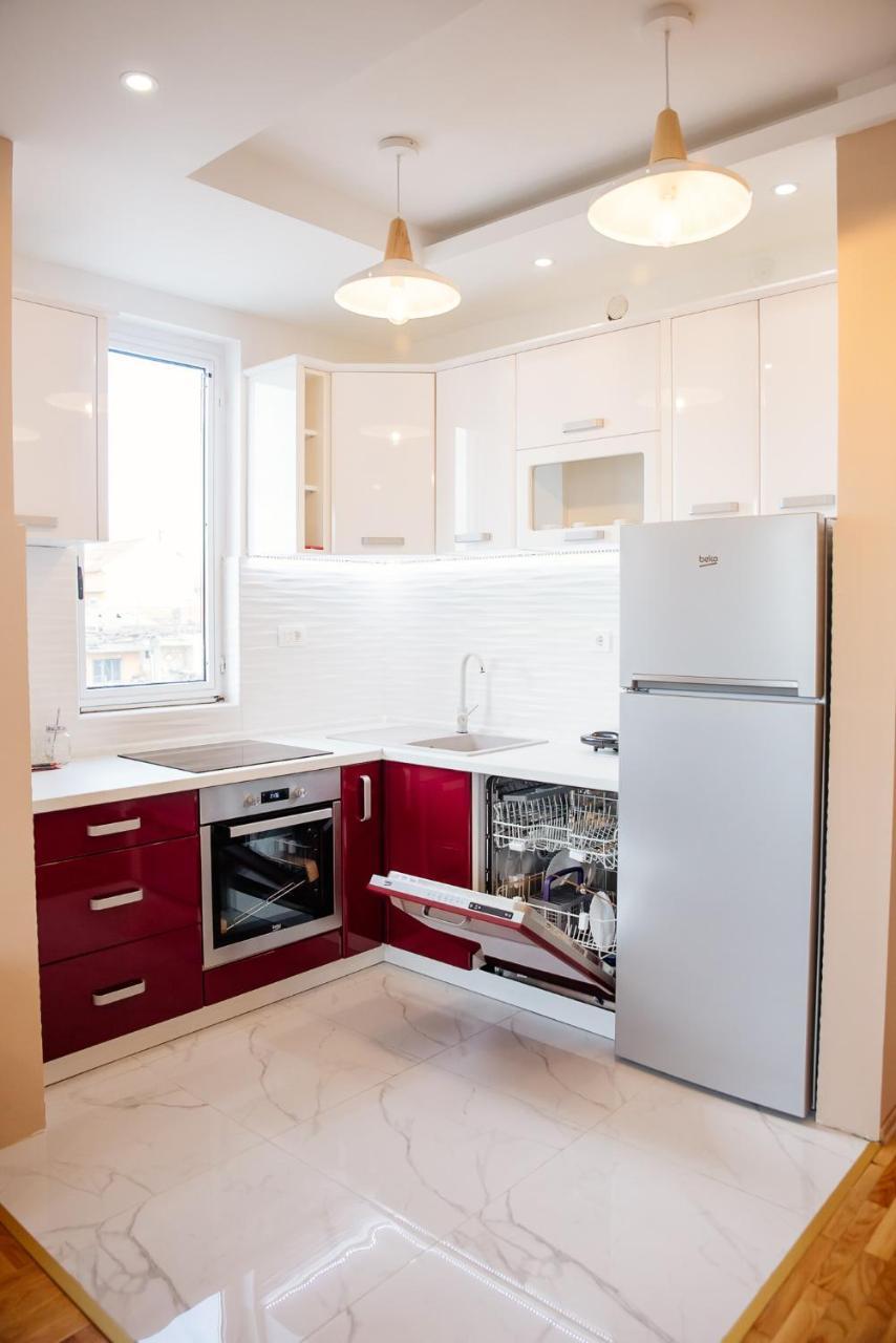 Apartment Luxury Explorer Podgorica Kültér fotó
